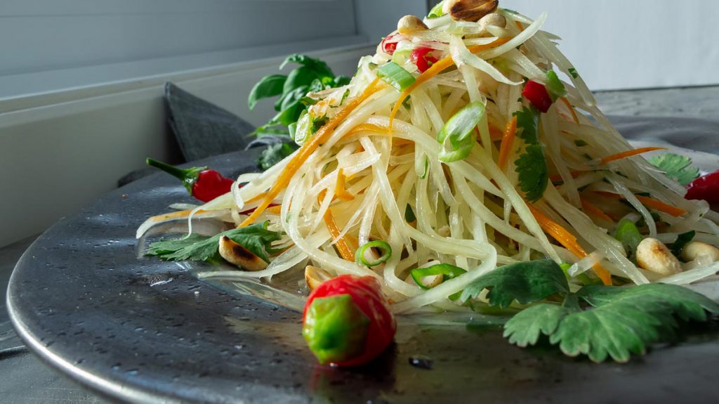 Vietnamese green papaya salad